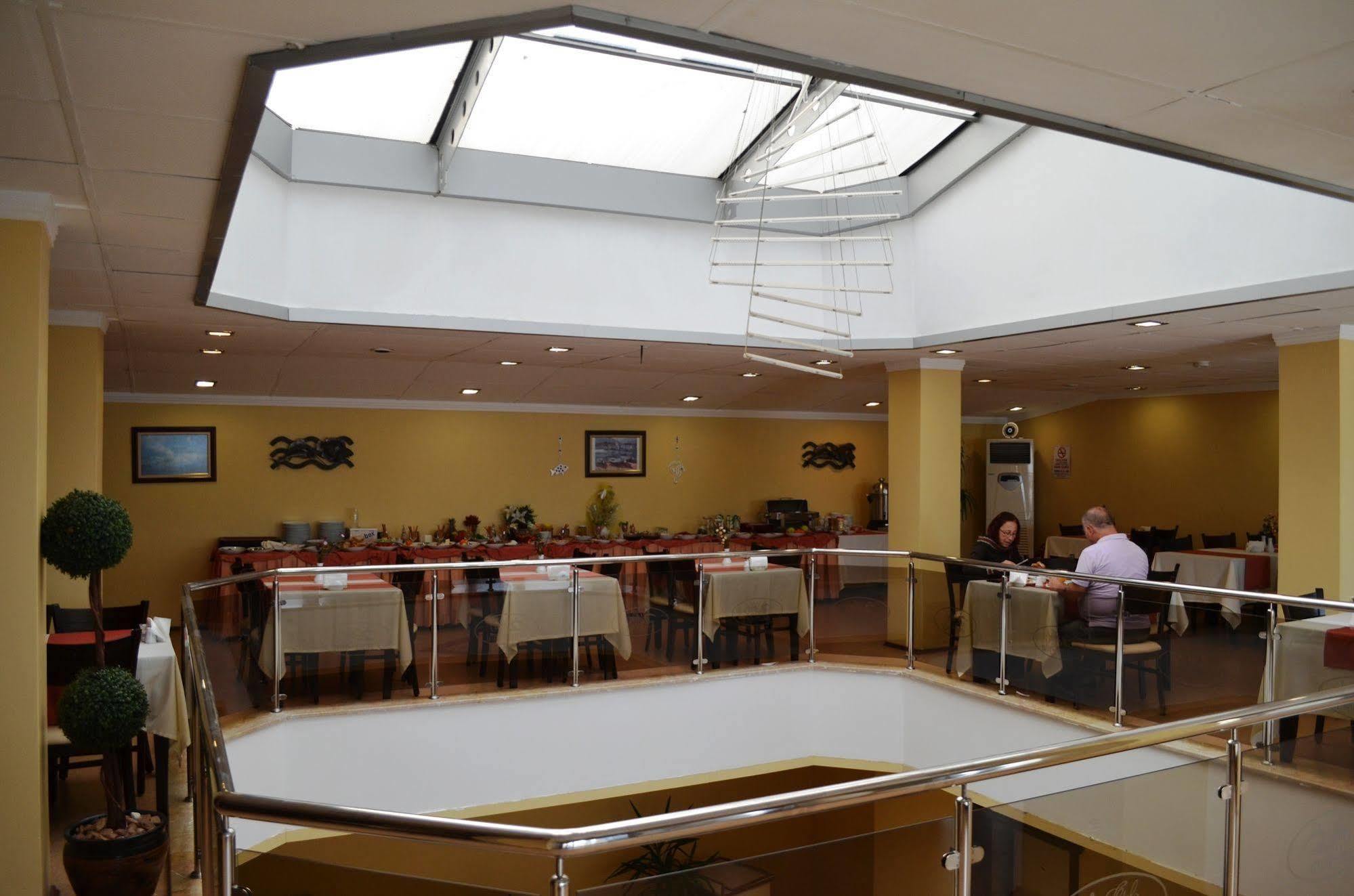 Ayvalik Palas Hotel المظهر الخارجي الصورة