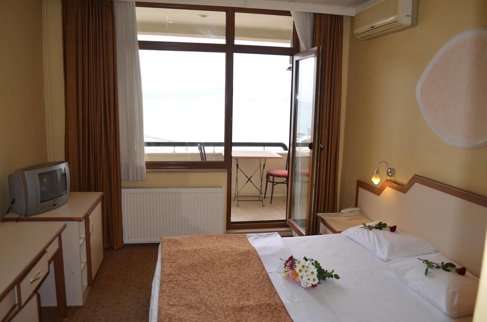 Ayvalik Palas Hotel المظهر الخارجي الصورة
